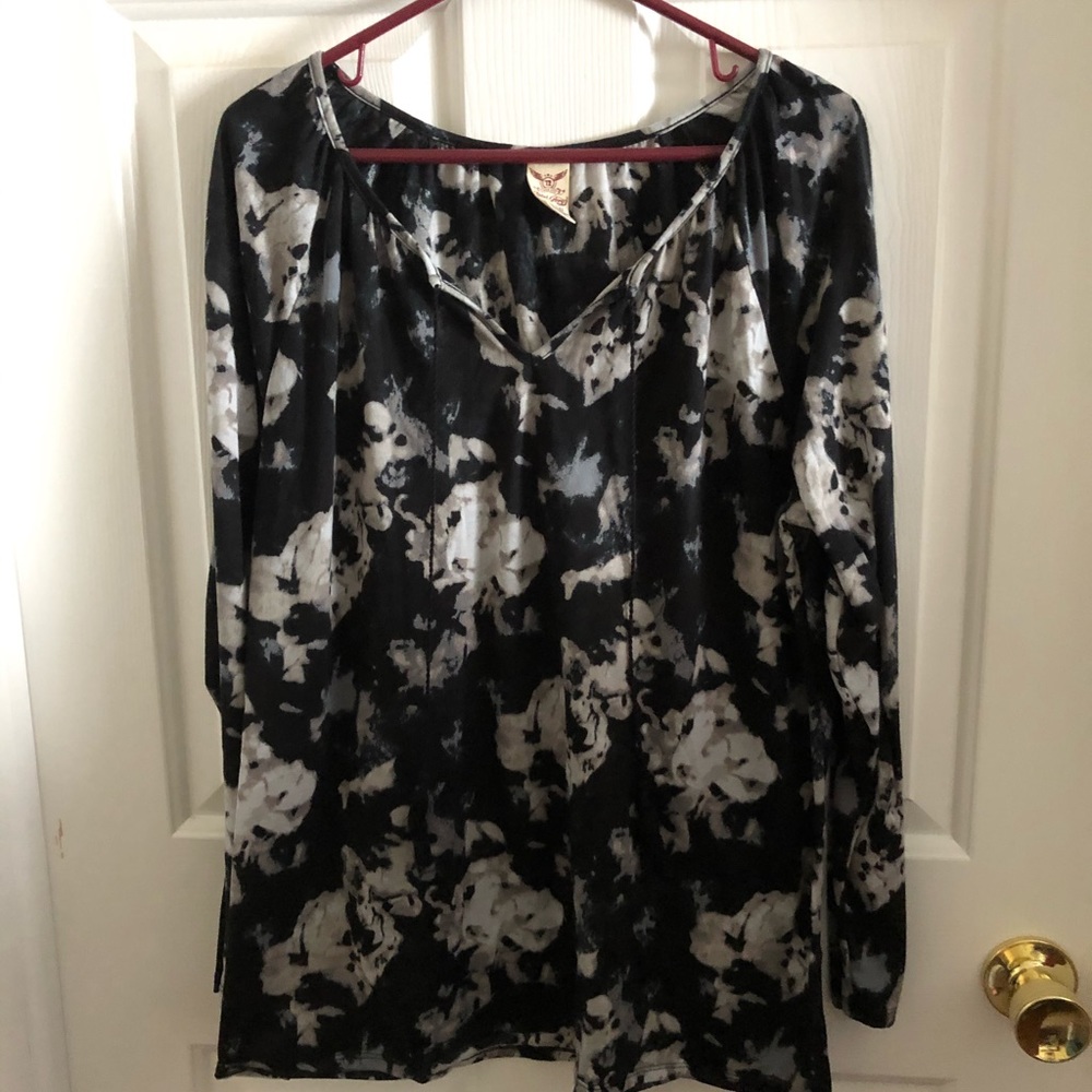 Long sleeve blouse